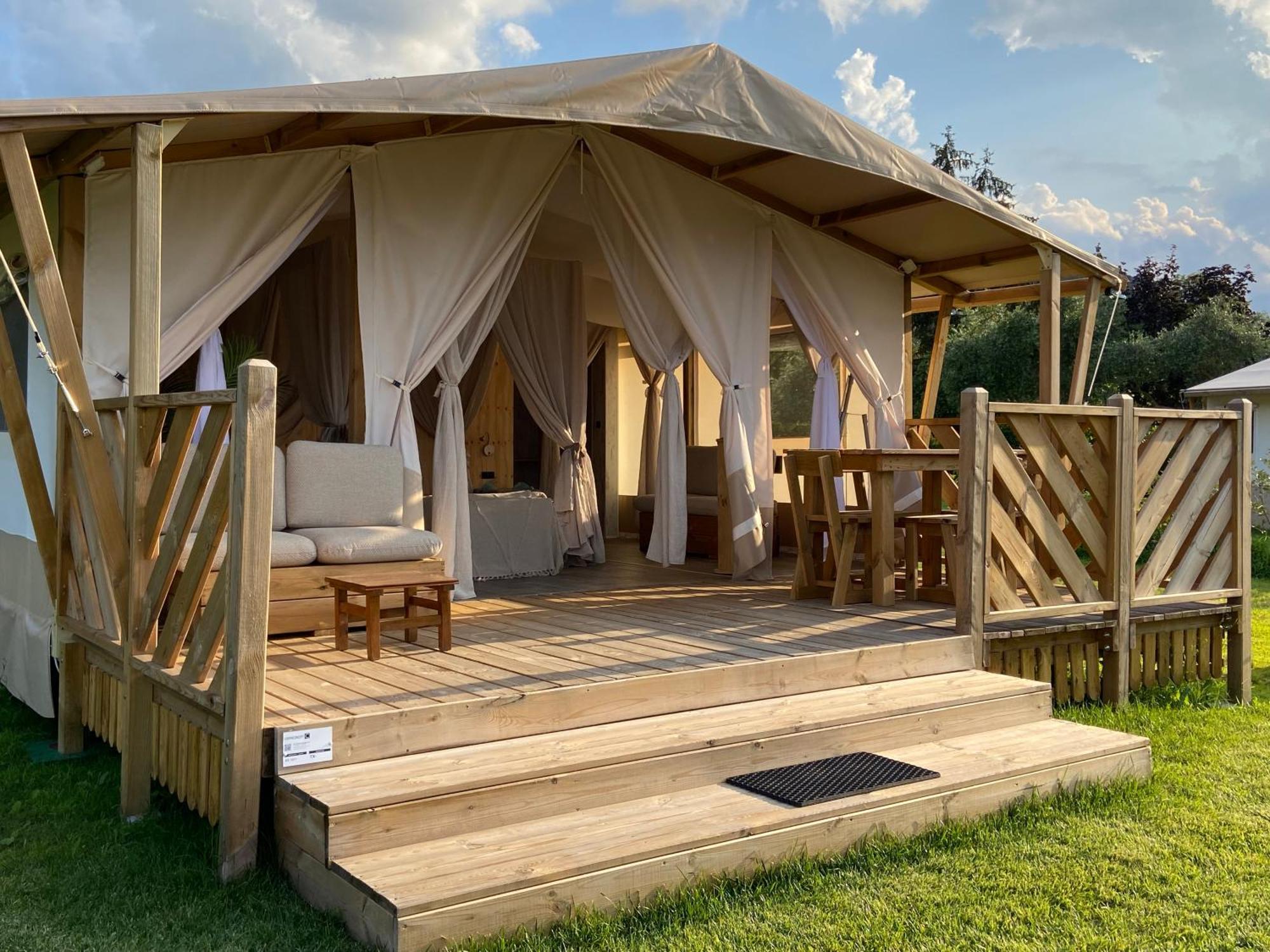 Luxury Lodge Bellagio Bagian luar foto